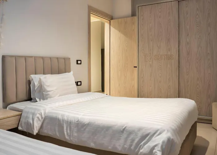 Hotel Tk Royal 3*