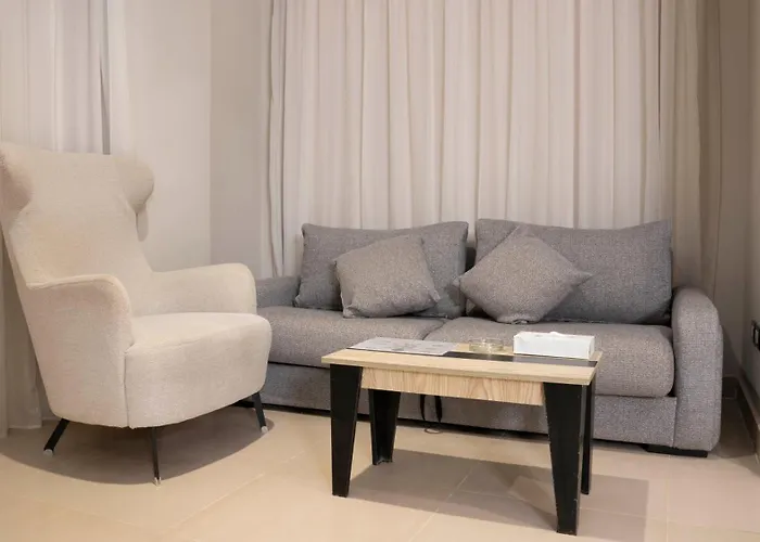 Hotel Tk Royal 3*