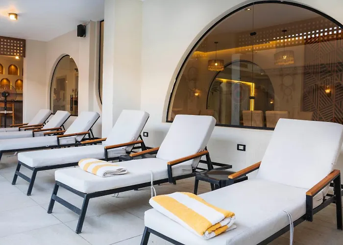 Hotel Tk Royal 3*