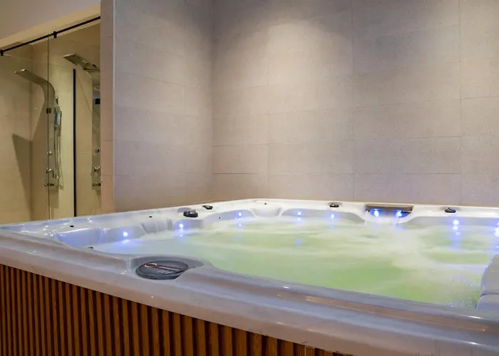 Tk Royal Hotel 3*
