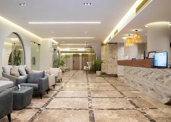 Tk Royal Hotel 3*