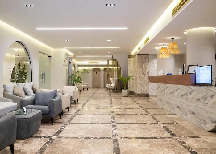 Hotel Tk Royal